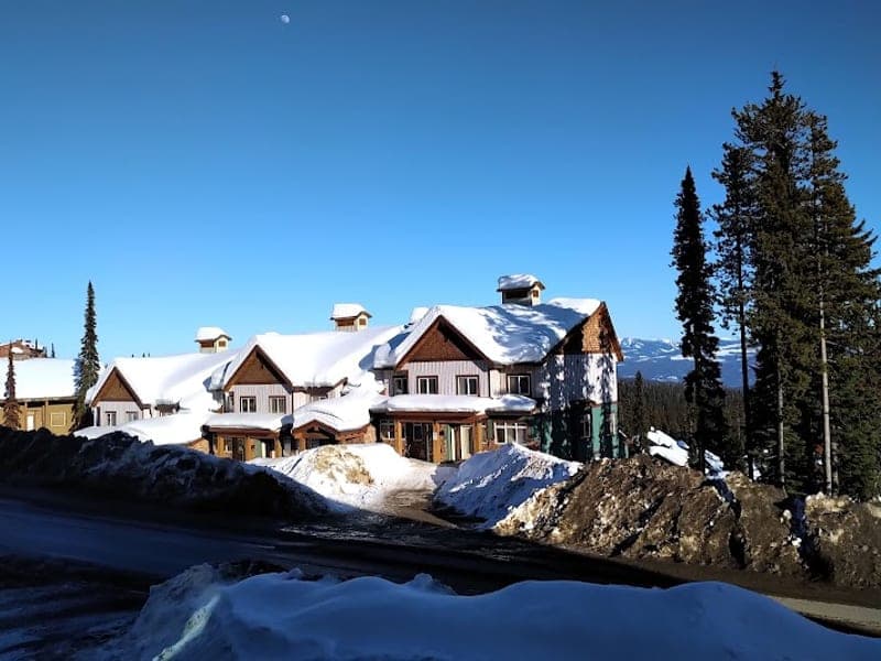 White Crystal Inn