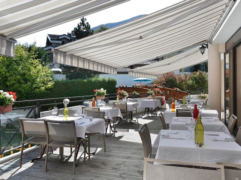 Logis Hôtel Amélie Restaurant les Cerisiers