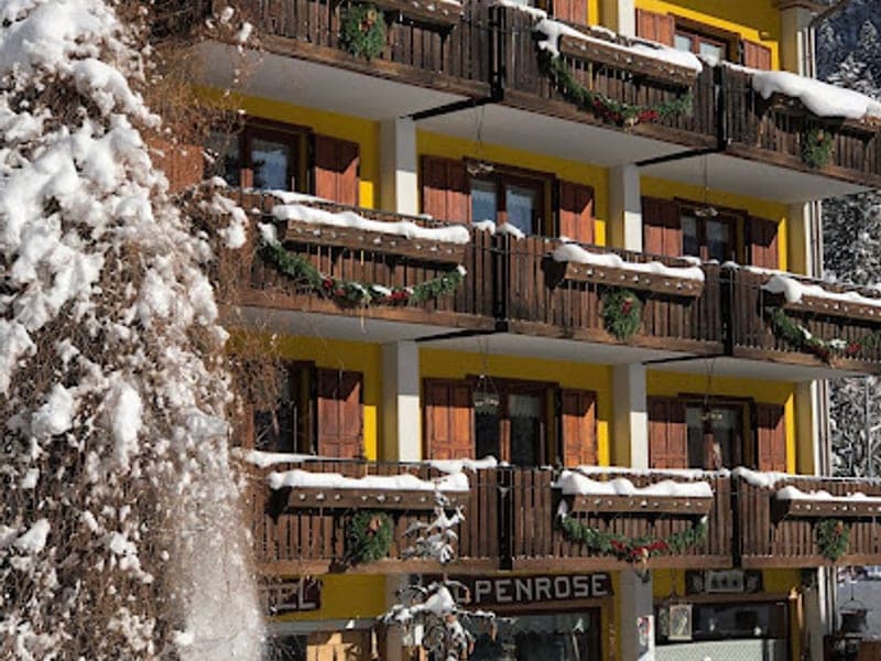Albergo Alpenrose Ski&Bike Mountain Hotel