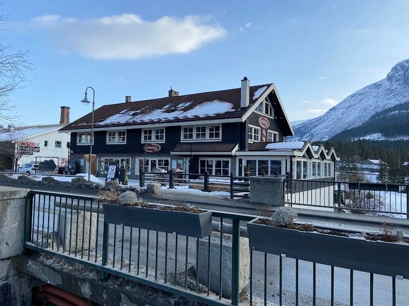 Skogstad Hotell