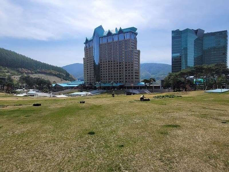 High Castle Resort