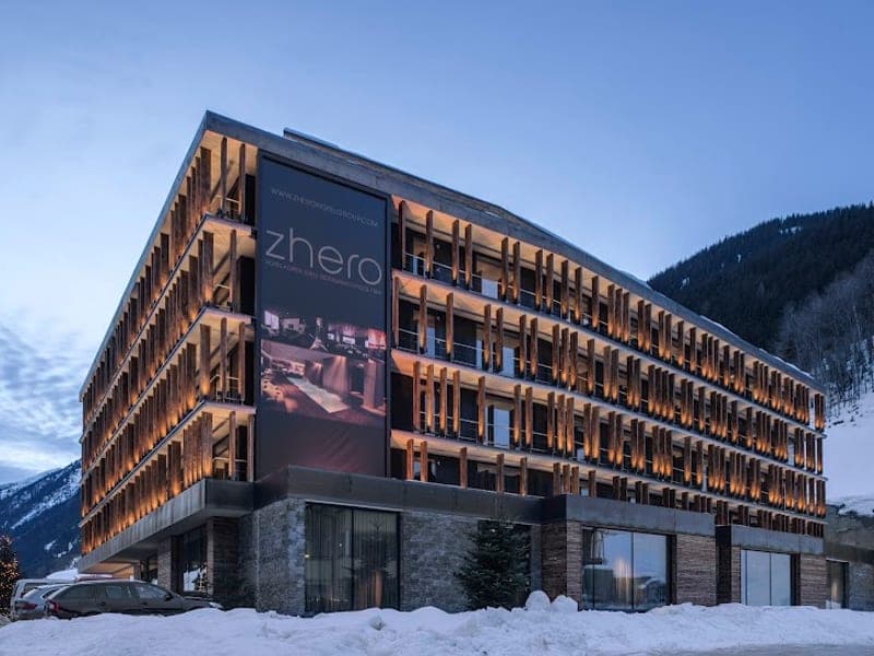 Hotel Zhero