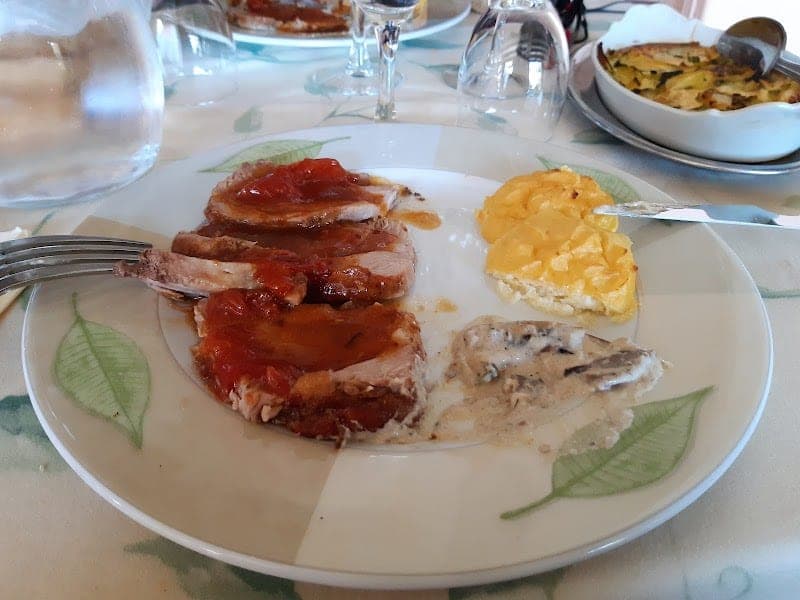Hôtel Restaurant Le Grillon