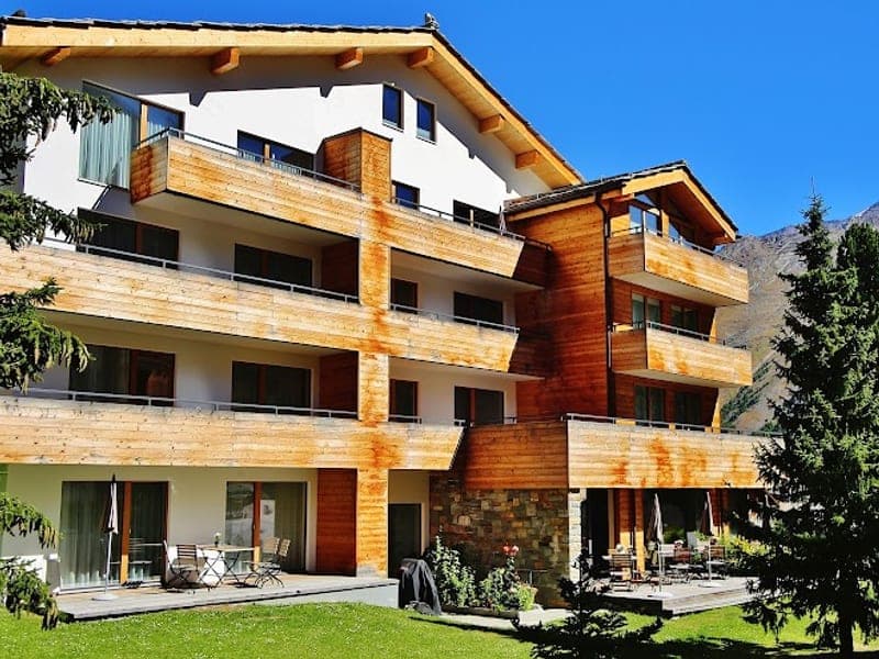 Elite Alpine Lodge