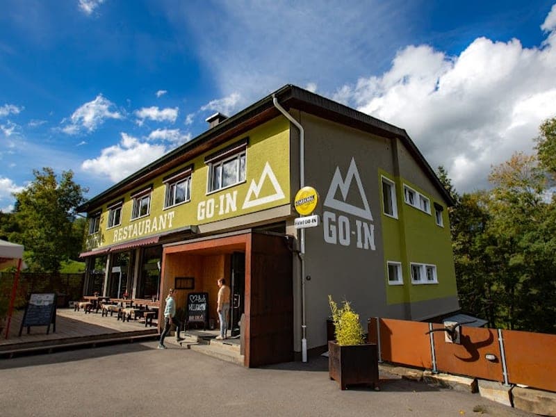 GO-IN Hotel & Restaurant