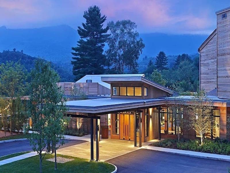 Topnotch Resort