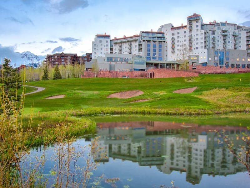 The Peaks Resort & Spa