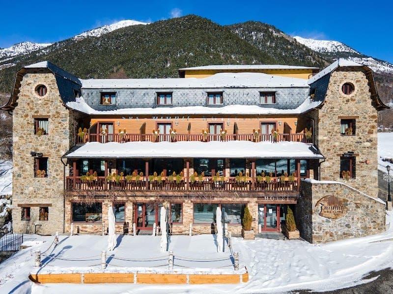 Niunit Hotel