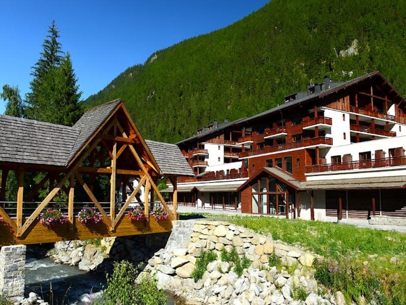 Chez Charles | Vallorcine Viachamonix | Piscine & Skis aux Pieds